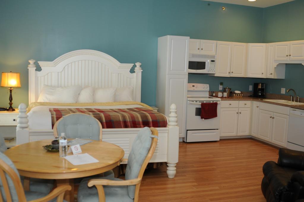 Acorn Hill Lodge And Spa Линчберг Номер фото