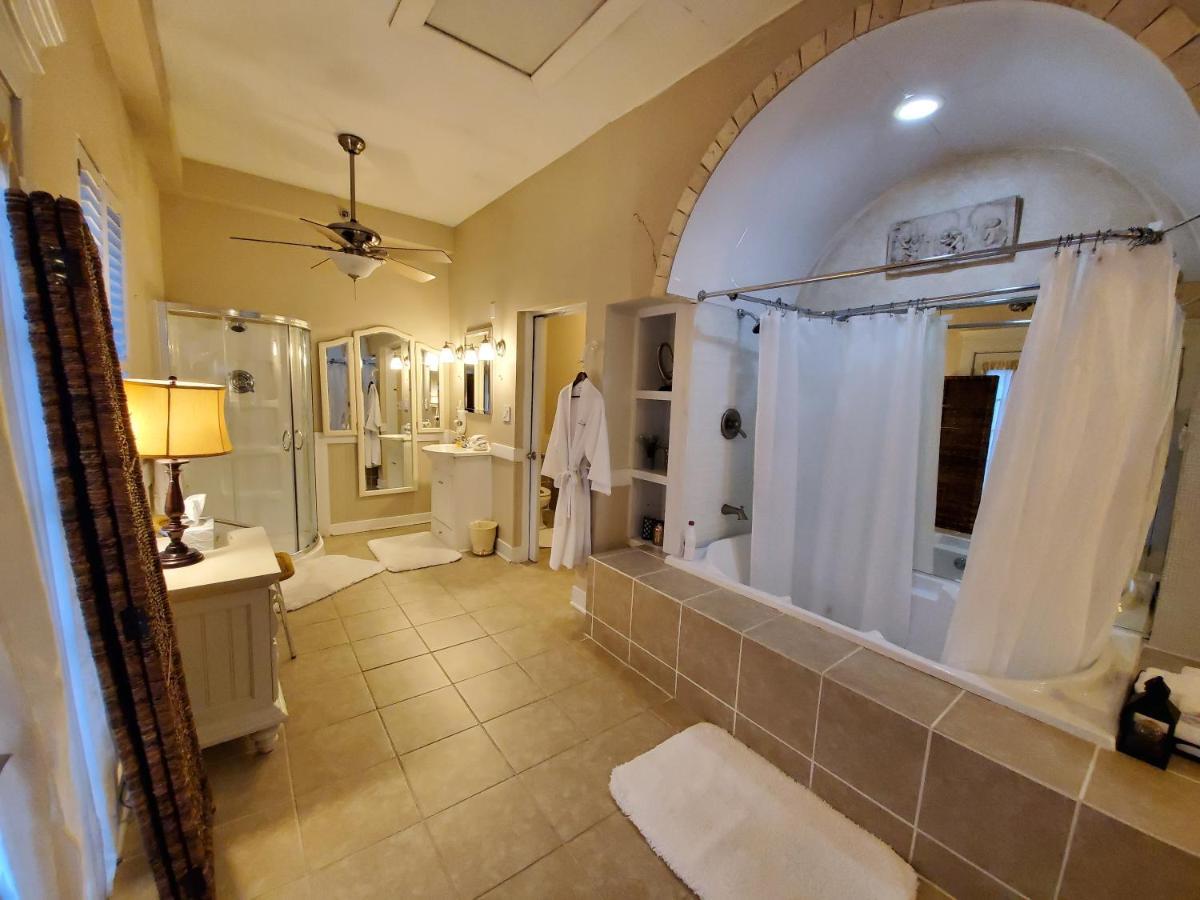 Acorn Hill Lodge And Spa Линчберг Экстерьер фото