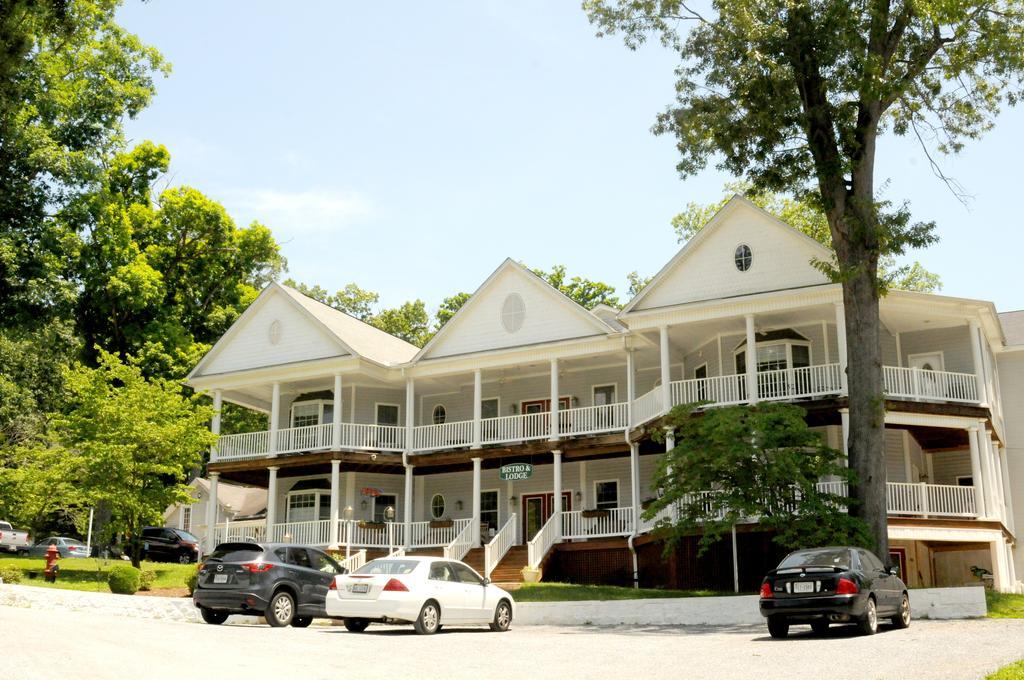 Acorn Hill Lodge And Spa Линчберг Экстерьер фото